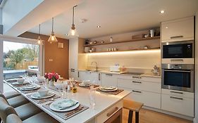 Hydrangea House - Luxury Hideaway With Hot Tub - Sleeps 10 - Pets Welcome!